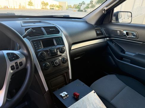 Used 2013 Ford Explorer image 54