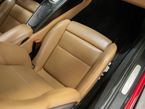 Used 2017 Porsche 911 Turbo image 15