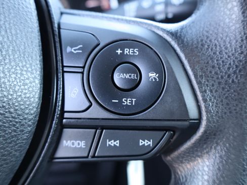 Used 2023 Toyota RAV4 LE image 21