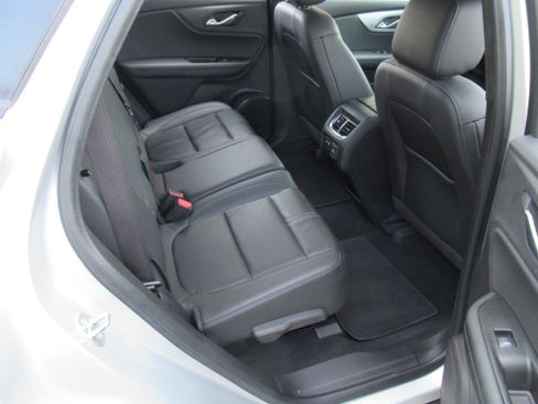 Used 2019 Chevrolet Blazer AWD LT w/ 3LT image 19