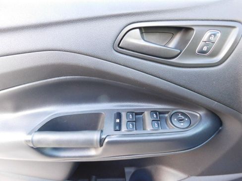 Used 2019 Ford Escape S image 13