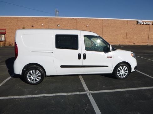 Used 2020 RAM ProMaster City SLT image 5