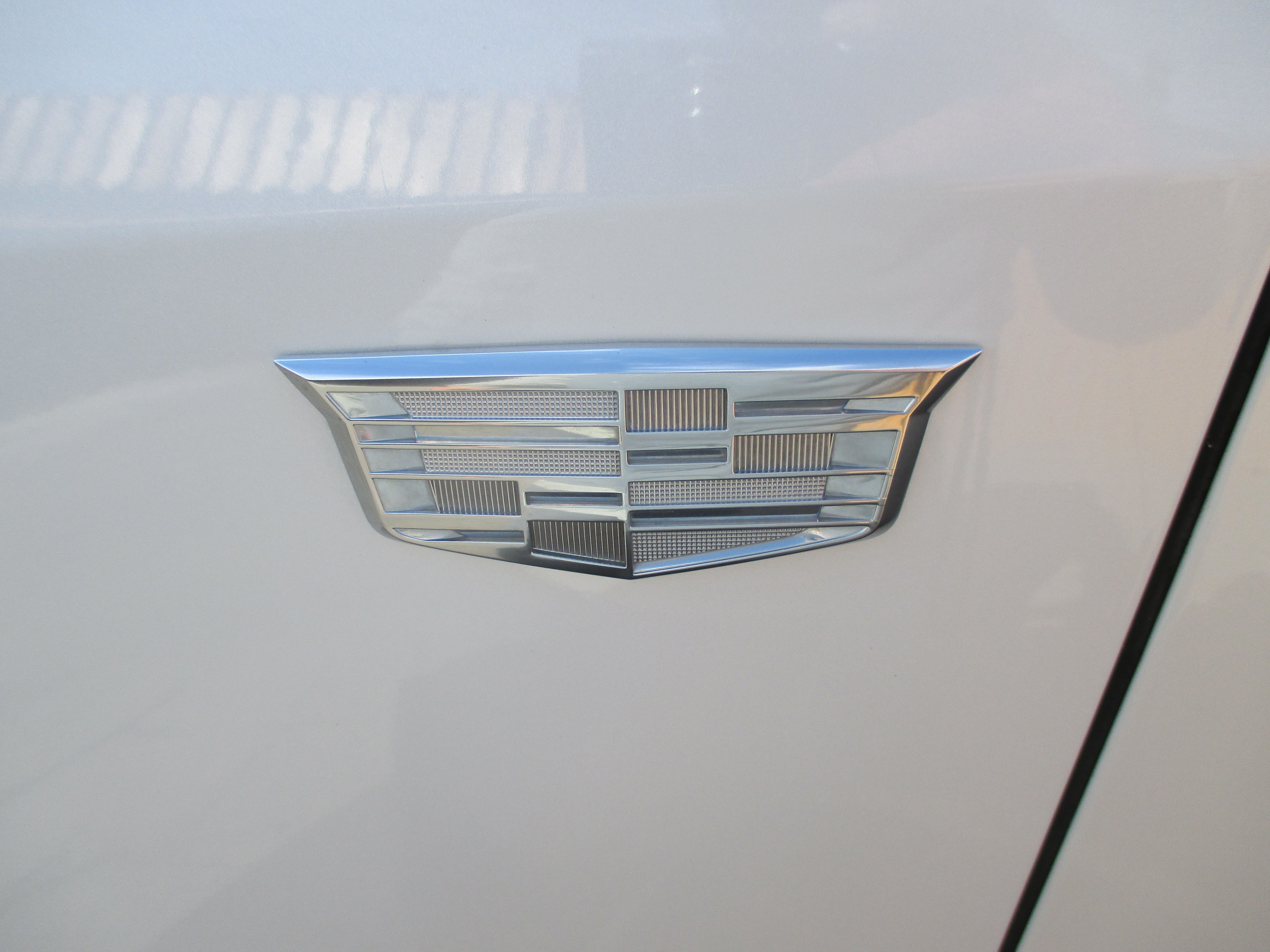 Used 2019 Cadillac XT5 Premium Luxury Sport Utility 4 FWD image 9