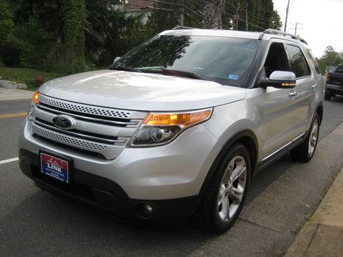 Used 2013 Ford Explorer 4WD Limited image 1