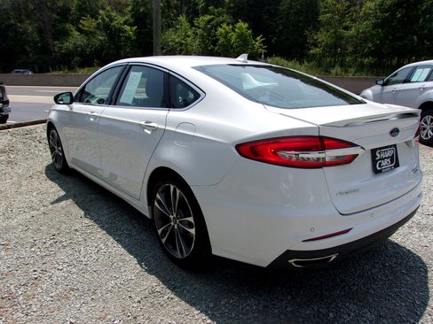 Used 2019 Ford Fusion Titanium AWD image 4
