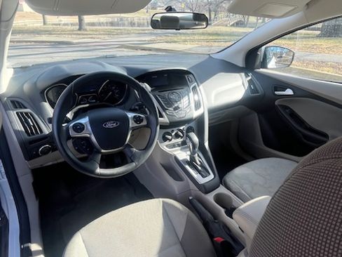 Used 2014 Ford Focus SE image 4