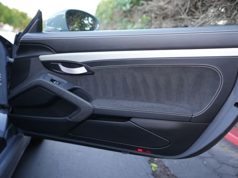 Used 2023 Porsche 718 Cayman GT4 image 29