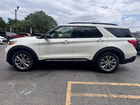 Used 2021 Ford Explorer XLT AWD/4WD image 4