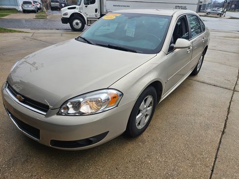 Used 2010 Chevrolet Impala LT image 3