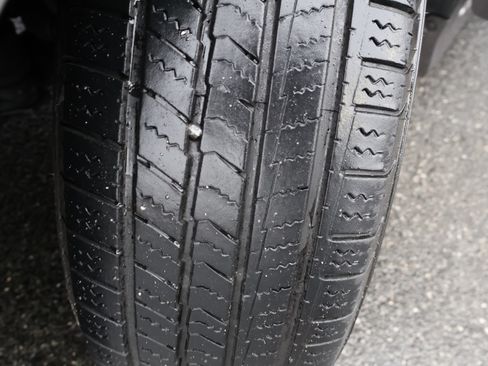 Used 2020 Toyota Sienna LE image 32