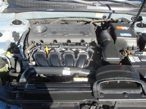 Used 2010 Hyundai Sonata GLS image 15