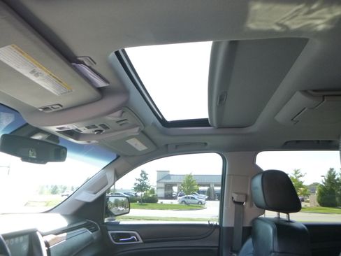 Used 2018 GMC Yukon Denali image 17