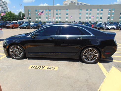 Used 2015 Lincoln MKZ image 5