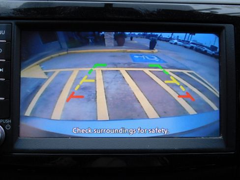 Used 2019 Nissan Sentra S image 17