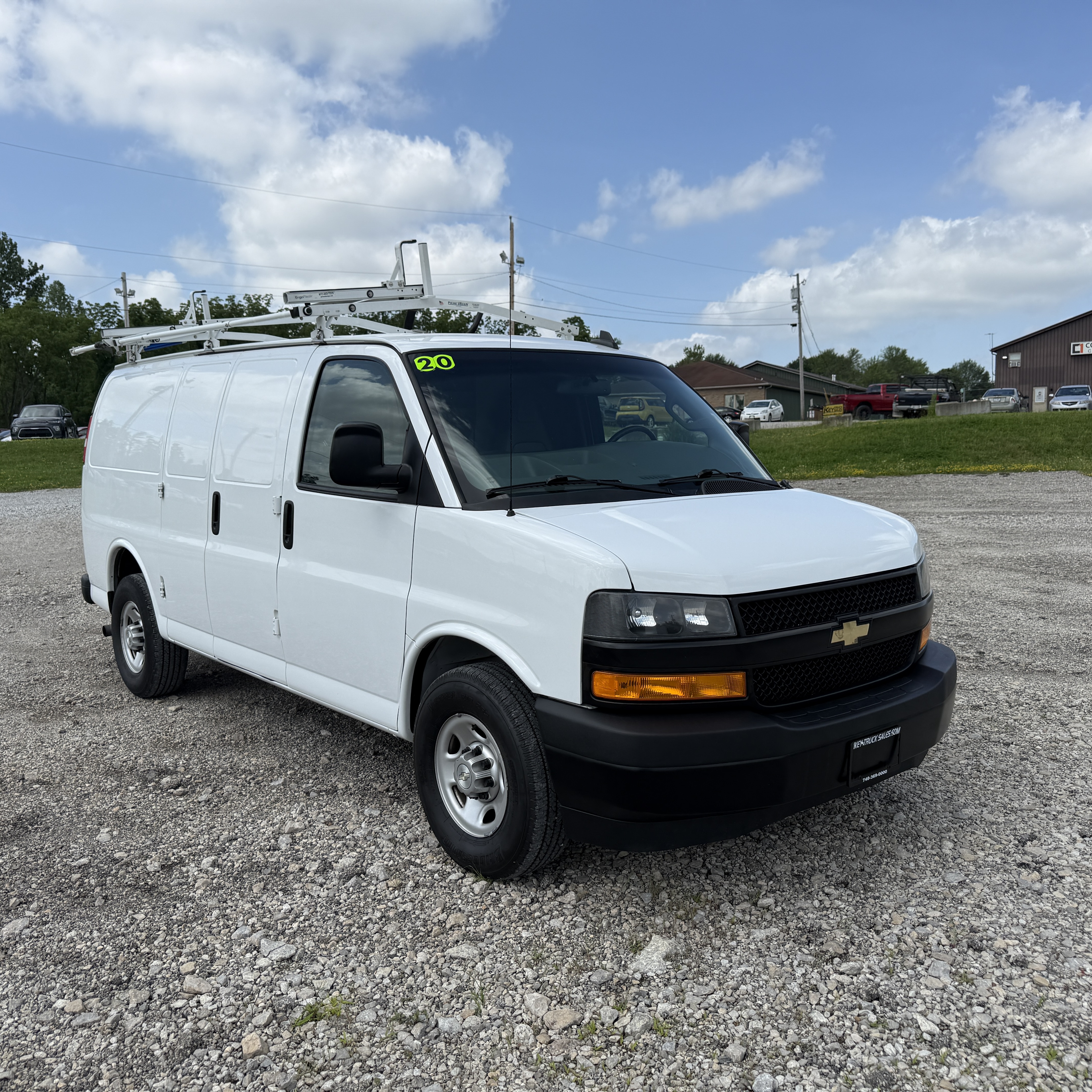 Used 2020 Chevrolet Express 3500 UNAVAIL RWD image 1