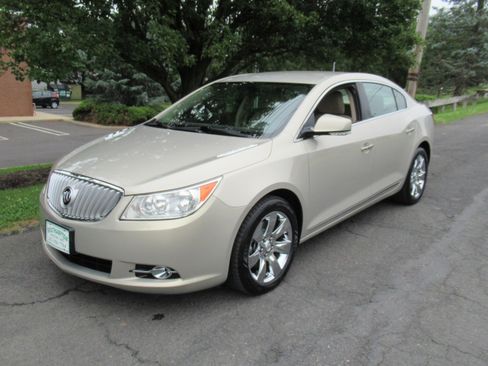 Used 2012 Buick LaCrosse Premium FWD image 2