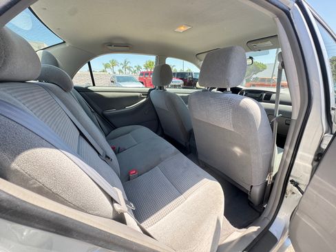Used 2005 Toyota Corolla CE FWD image 19