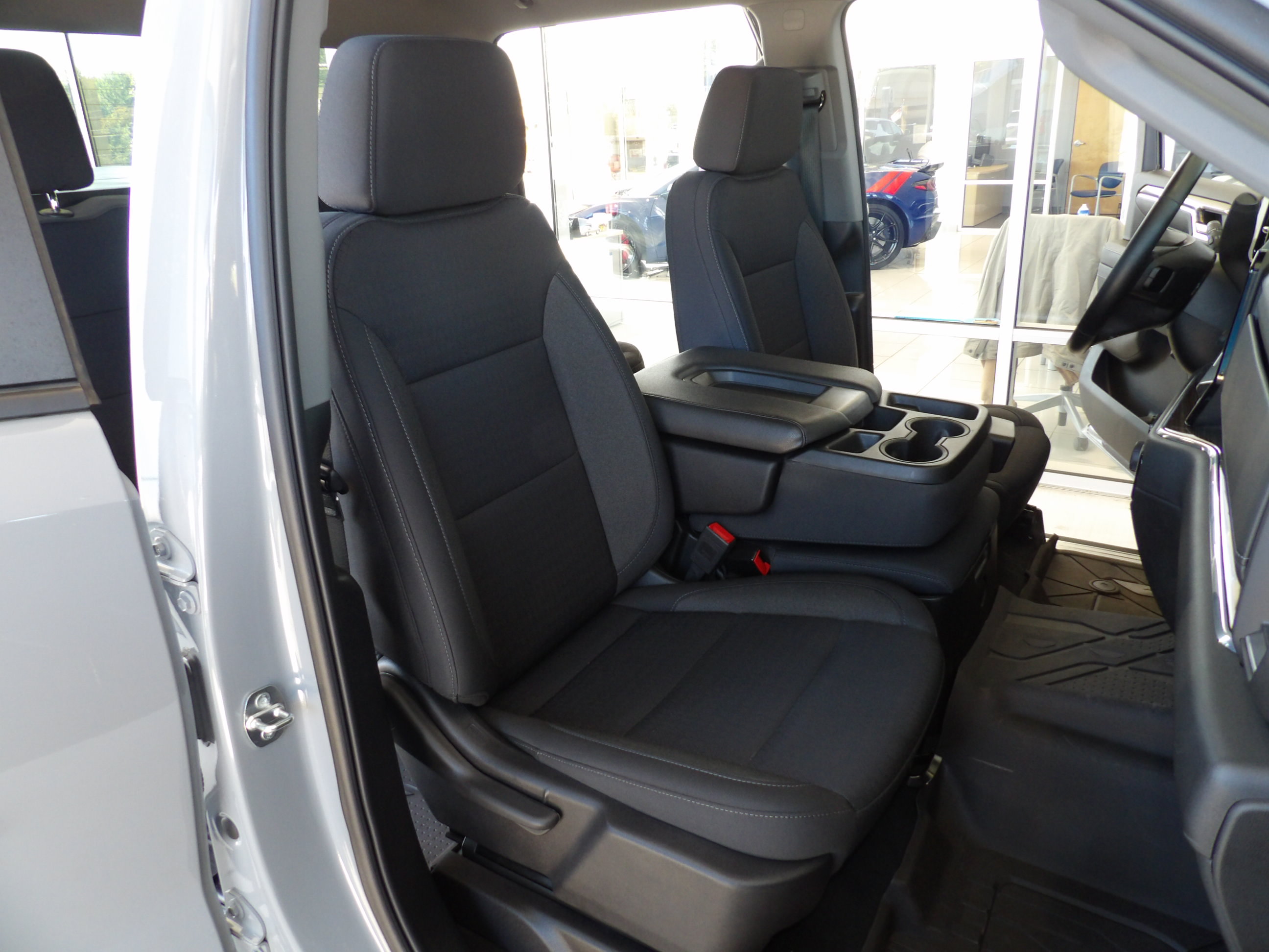Used 2024 Chevrolet Silverado 1500 4x4 Crew Cab LT image 21