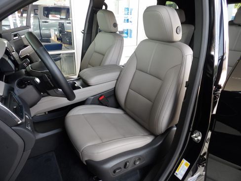 Used 2026 GMC Acadia FWD Elevation image 15