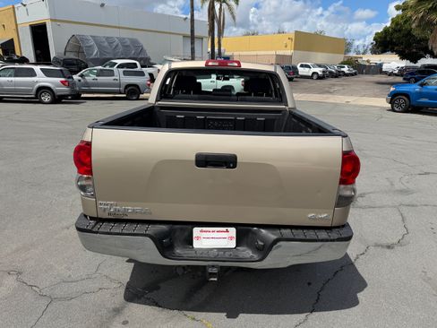 Used 2007 Toyota Tundra 4x4 CrewMax SR5 image 8