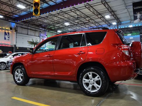 Used 2012 Toyota RAV4 LE Plus image 12