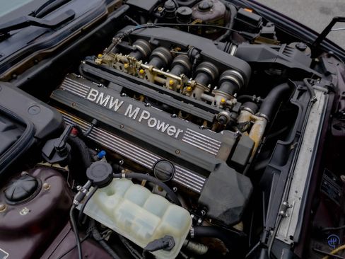 Used 1991 BMW M5 image 58