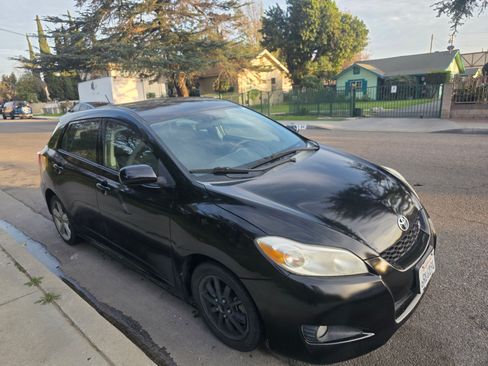 Used 2010 Toyota Matrix S image 7