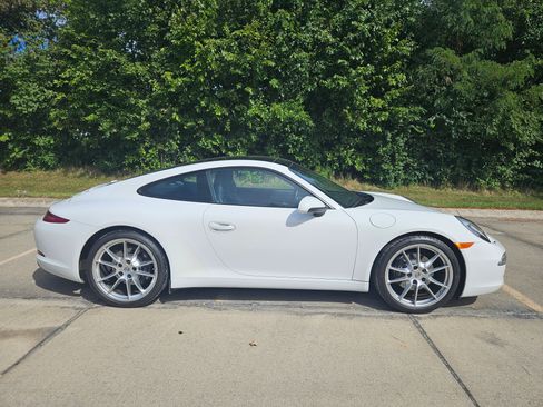 Used 2015 Porsche 911 Carrera image 9