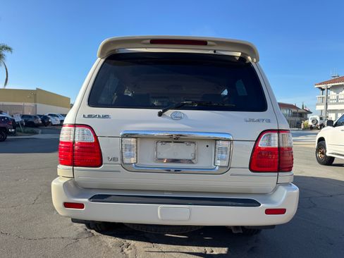 Used 2004 Lexus LX 470 image 8