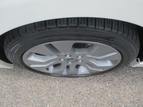 Used 2016 Subaru Impreza 2.0i Premium image 21