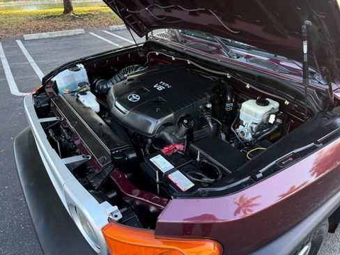 Used 2007 Toyota FJ Cruiser image 16