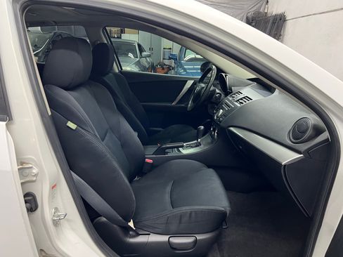 Used 2010 MAZDA MAZDA3 s Sport image 16