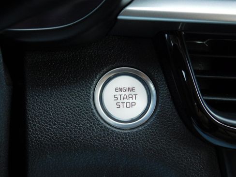 Used 2019 Kia Optima S FWD image 17