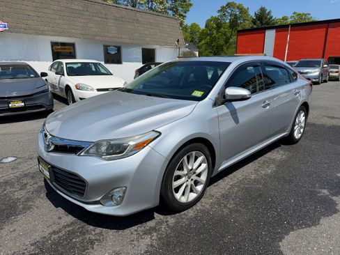 Used 2013 Toyota Avalon Limited FWD image 25