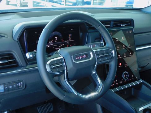 Used 2026 GMC Terrain FWD Elevation image 16