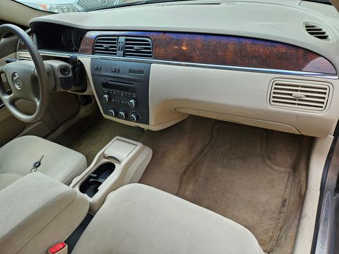Used 2007 Buick LaCrosse CX image 9