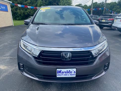 Used 2024 Honda Odyssey Touring image 3