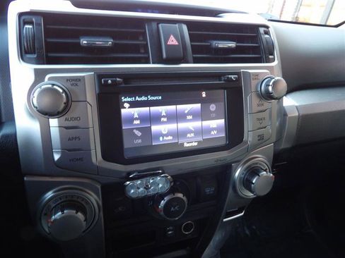 Used 2014 Toyota 4Runner SR5 image 32