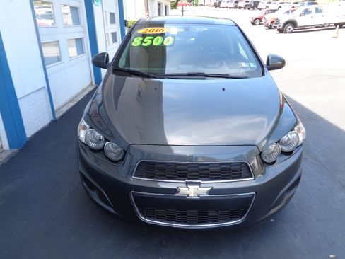 Used 2016 Chevrolet Sonic LT Hatchback FWD image 6