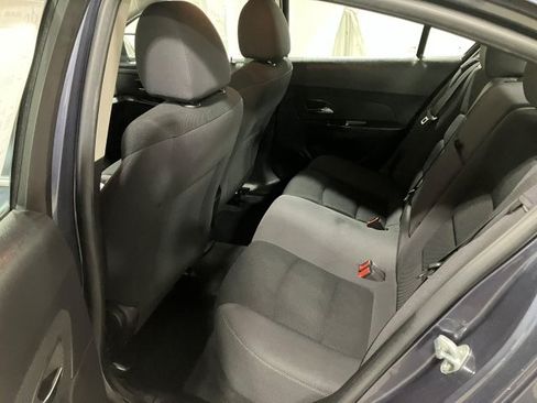 Used 2014 Chevrolet Cruze LT image 18
