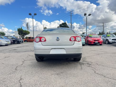 Used 2009 Volkswagen Passat Komfort image 6