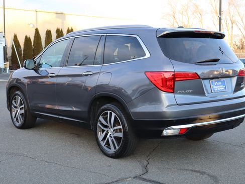 Used 2016 Honda Pilot Touring image 6