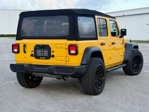 Used 2019 Jeep Wrangler 4WD Unlimited Sport image 2