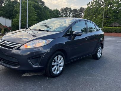 Used 2013 Ford Fiesta SE Sedan