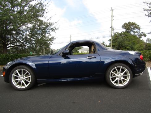 Used 2011 MAZDA MX-5 Miata Grand Touring image 9