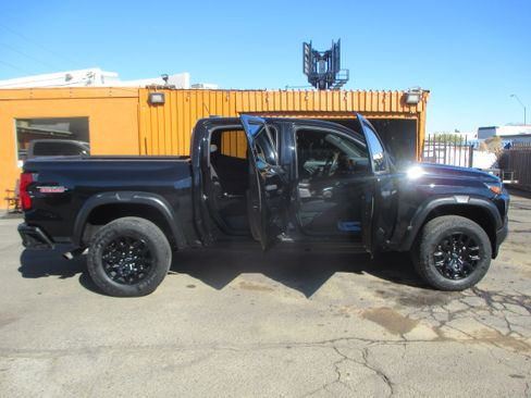 Used 2024 Chevrolet Colorado Trail Boss image 10