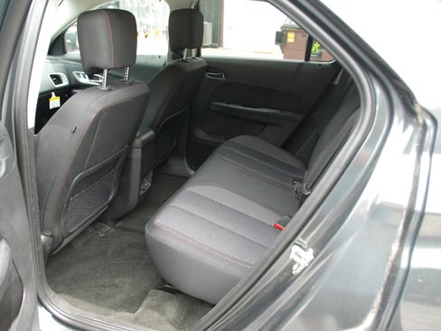 Used 2017 Chevrolet Equinox LS image 14