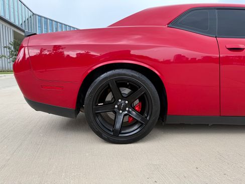 Used 2017 Dodge Challenger SRT Hellcat image 18