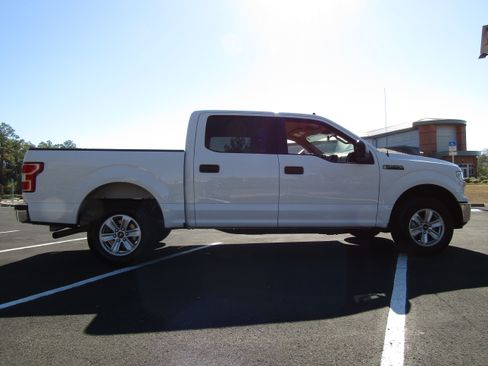 Used 2020 Ford F150 XLT image 7