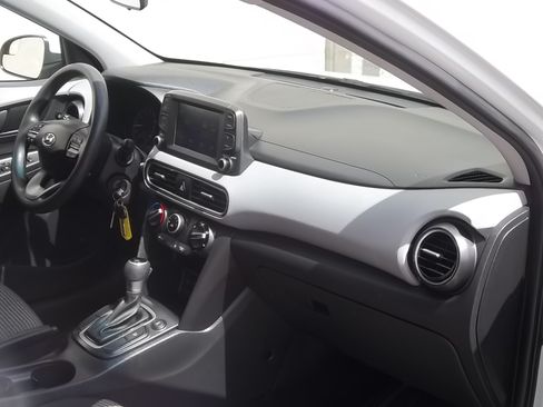 Used 2021 Hyundai Kona AWD SE image 23